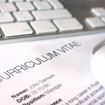 ¿Cómo trabajar y viajar por el mundo?